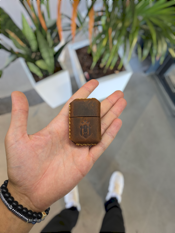 VİSSO Visso 1933 Hakiki Dana Derisi El Yapımı ZİPPO Tarzı Benzinli Çakmak Kılıfı ve Zippo Tarzı Çakmak KAHVE MATRİX BJK LOGO