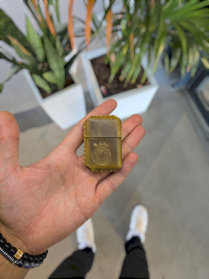 VİSSO Visso 1933 Hakiki Dana Derisi El Yapımı ZİPPO Tarzı Benzinli Çakmak Kılıfı ve Zippo Tarzı Çakmak  A. YEŞİL FB LOGO