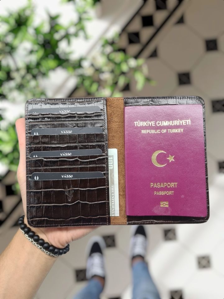 VİSSO 911 HAKİKİ ORJİNAL DERİ ÇANTA  KREDİ KART VE KİMLİK HAZNELİ PASAPORTLUK - DERİ PASAPORT KILIFI KAHVE CROCO