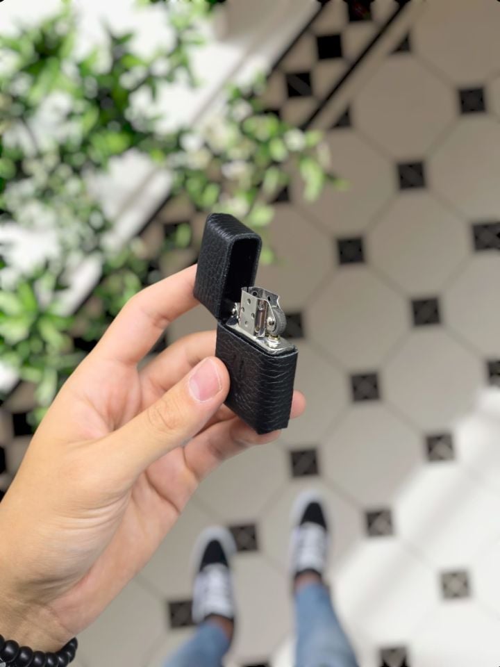 VİSSO Visso 1933 Hakiki Dana Derisi El Yapımı ZİPPO Tarzı Benzinli Çakmak Kılıfı ve Zippo Tarzı Çakmak SİYAH GUTTY