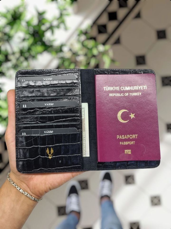 VİSSO 660 HAKİKİ DERİ ÇANTA İSME ÖZEL GÜÇLÜ MIKNATISLI KİLİT AKORDİYON YELPAZE KARTLIK CÜZDAN ERKEK KADIN MODELİ SİYAH Croco + Anahtarlık+ kılıf + Pasaport Kılıf