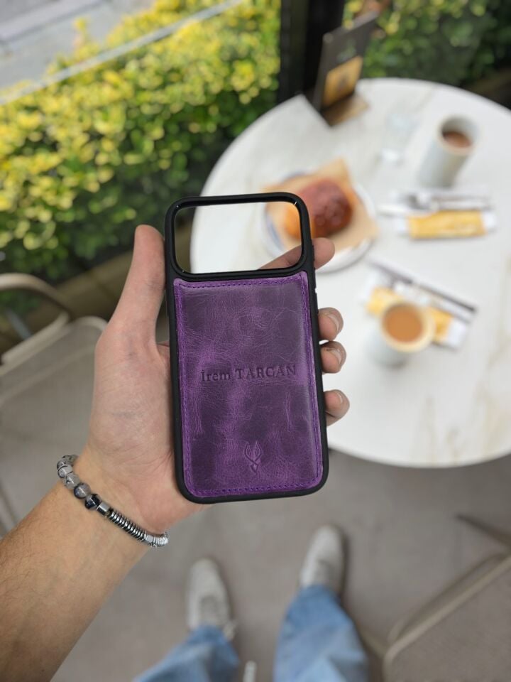 İphone 17 PRO MAX Model Uyumlu MOR GÜL Hakiki Deri İsme Özel Ücretsiz Kişiselleştirme Seçeneği İle Kadın Erkek Kullanım premium  Tam Uyumlu Silikon Kılıf Ücretsiz Kargo Visso Leather Geçek Orjinal Dana Derisi