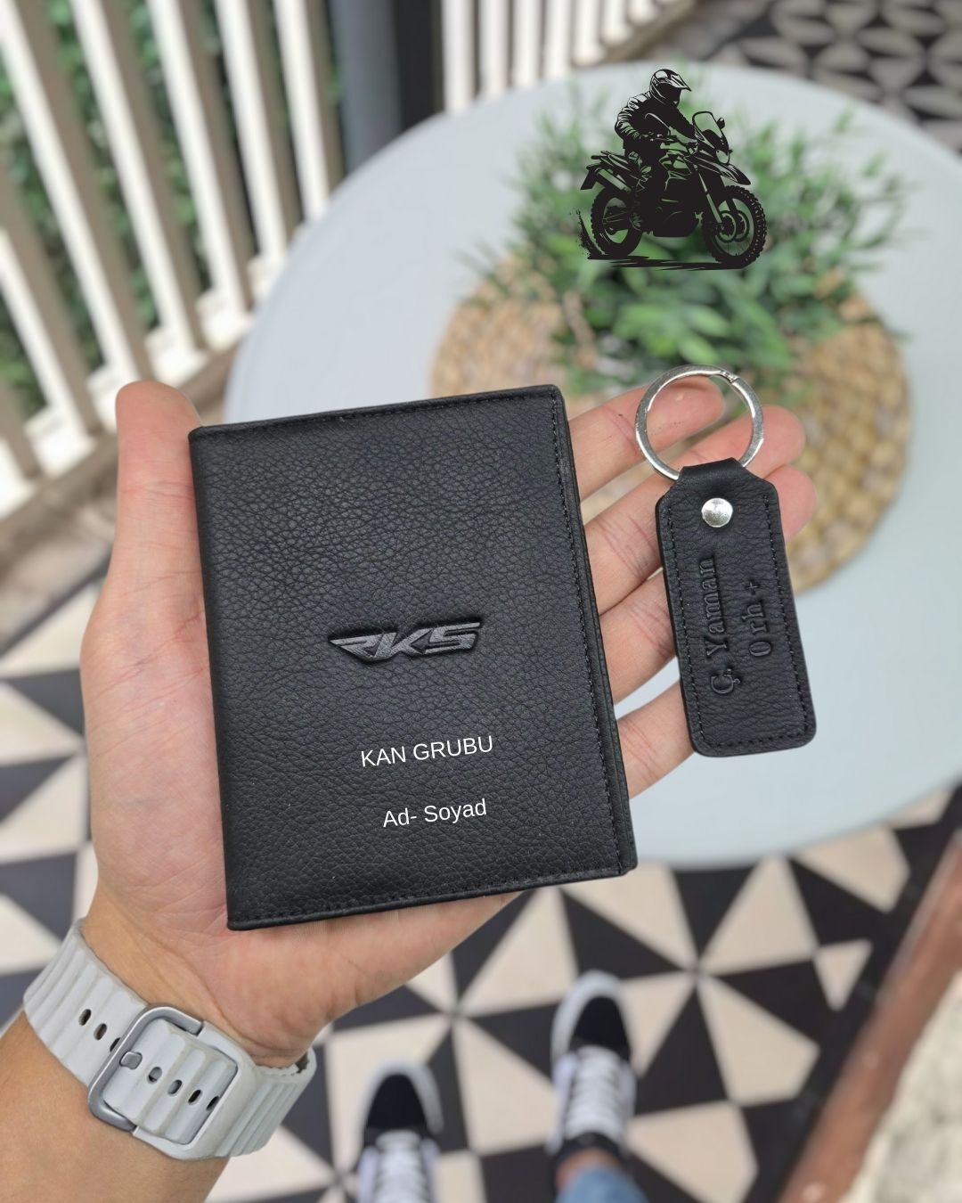 RKS MOTOSİKLET Hakiki Deri Ruhsat Kılıfı İsme Özel Çanta Erkek Kadın Unisex Modeli Visso Gerçek Dana Derisi Siyah Renk Anahtarlık