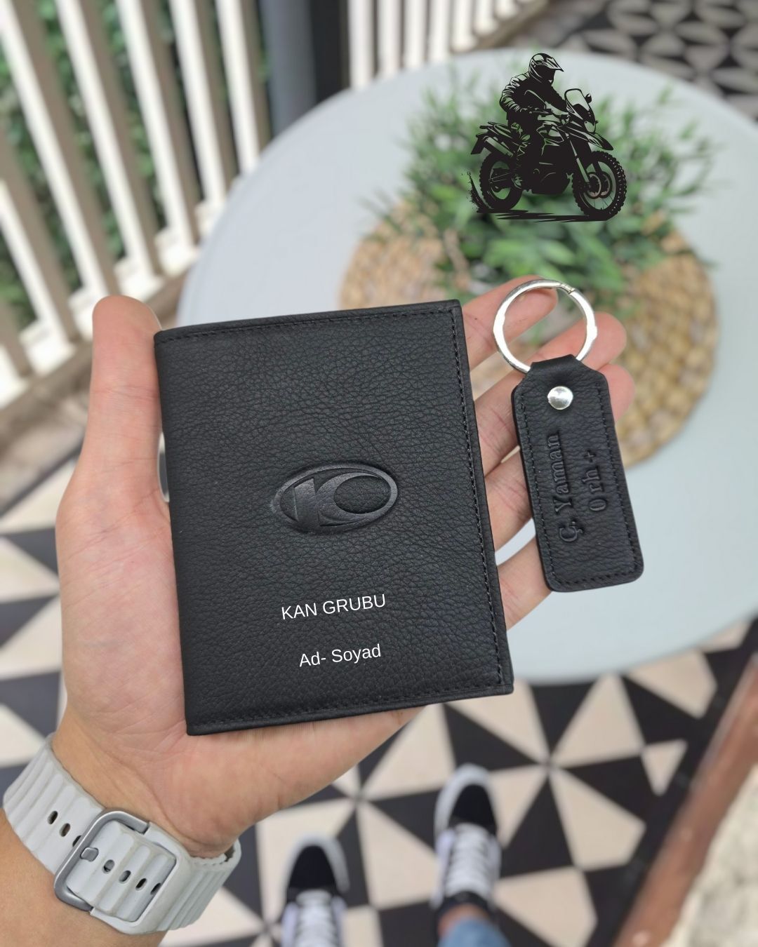 KYMCO MOTOSİKLET Hakiki Deri Ruhsat Kılıfı İsme Özel Çanta Erkek Kadın Unisex Modeli Visso Gerçek Dana Derisi Siyah Renk + ANAHTARLIK