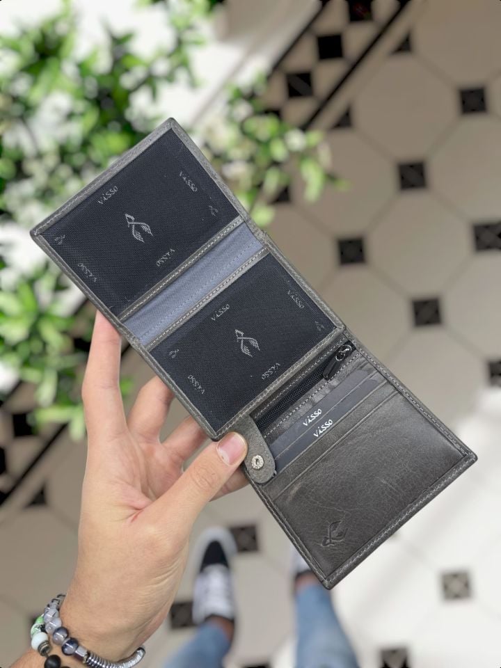 VİSSO 114 HAKİKİ DERİ ÇANTAİSME ÖZEL ÜÇ KİMLİK KART BÖLMELİ  FERMUARLI KADIN ERKEK ÇITIÇITLI CÜZDAN GRİ NATURAL CÜZDAN