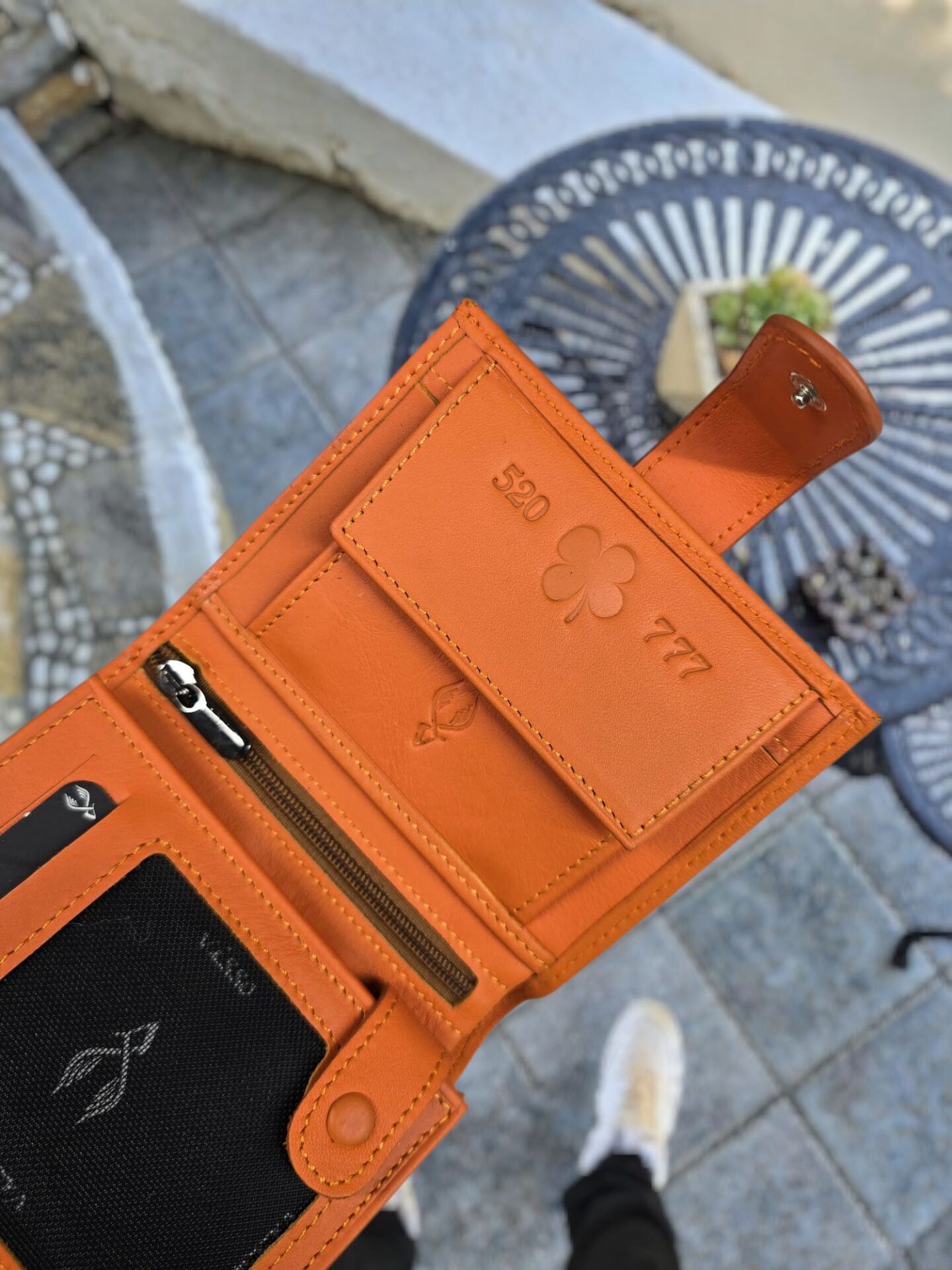 520 777 Yonca Logolu VİSSO 112 HAKİKİ DERİ ÇANTA İSME ÖZEL KADIN ERKEK ÇITIÇITLI FERMUARLI  Turuncu NAPA Yonca Logolu