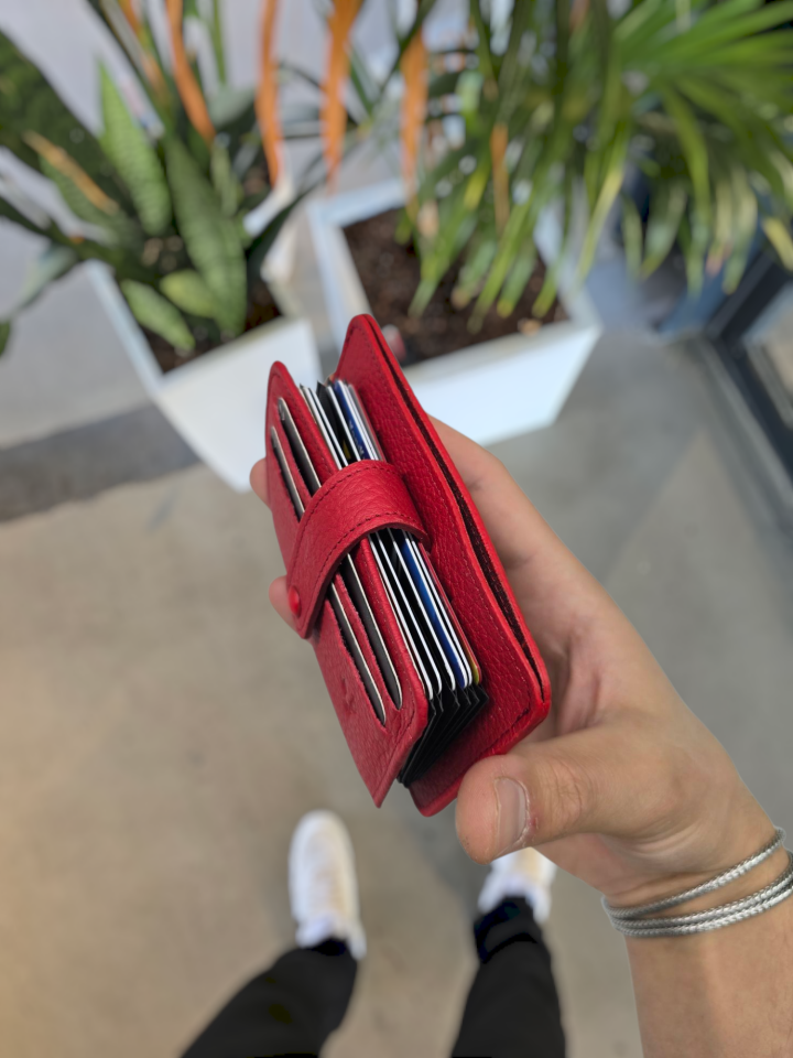 VİSSO 8600 KIRMIZI GUTTY Hakiki Deri Çıtçıtlı Akordeon Kartlık Akordeon Kimlik Bölmeli Kişiye İsme Özel Bay Bayan Çanta KIRMIZI TANITIM FİYATI