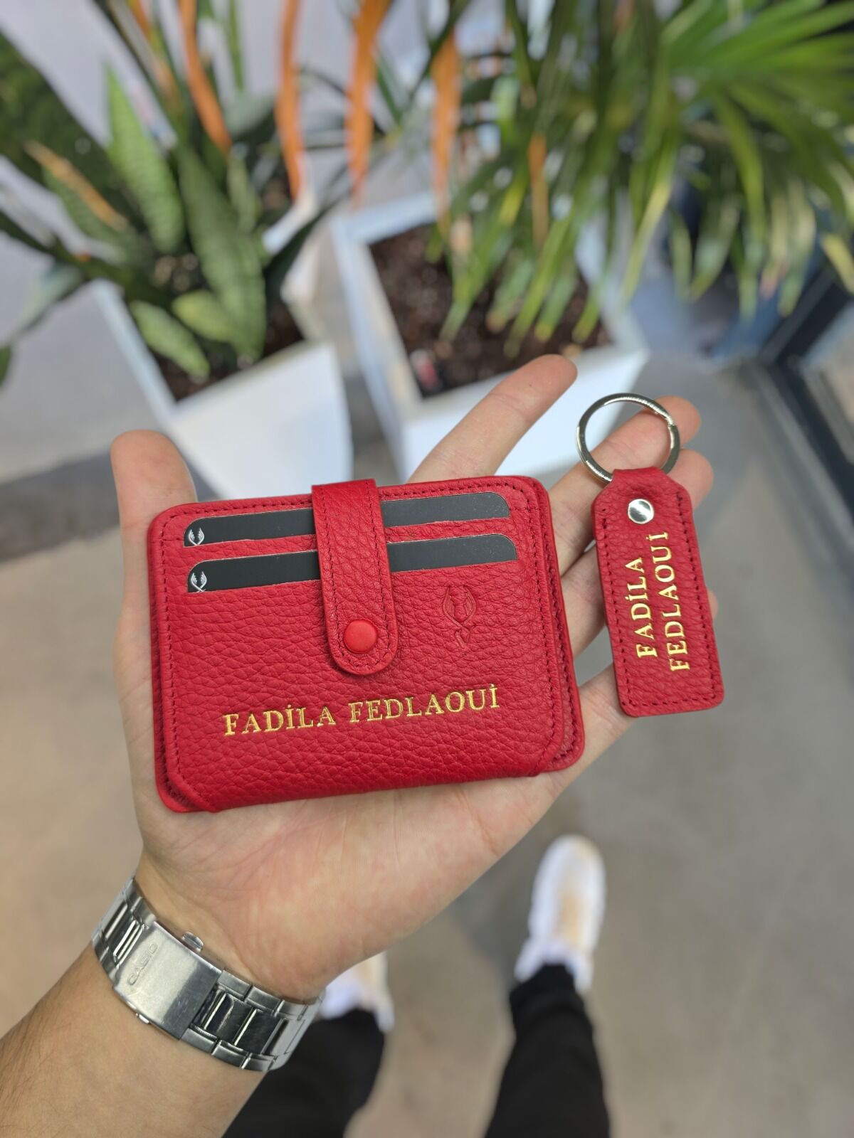 VİSSO 8600 KIRMIZI GUTTY Hakiki Deri Çıtçıtlı Akordeon Kartlık Akordeon Kimlik Bölmeli Kişiye İsme Özel Bay Bayan Çanta KIRMIZI TANITIM FİYATI(Kopya)