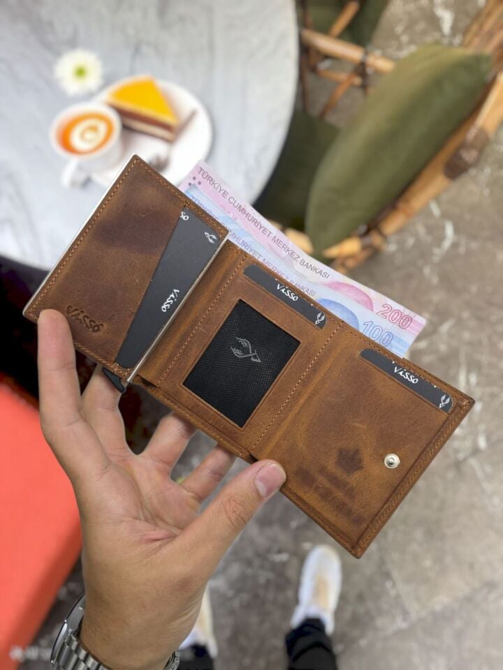 VİSSO 684 Hakiki Deri Kağıt Para Bölmeli Mekanizmalı Kartlık Cüzdan Kişiye Özel Çanta FINDIK MATRİX TAÇ LOGOLU Ve Anahtarlık