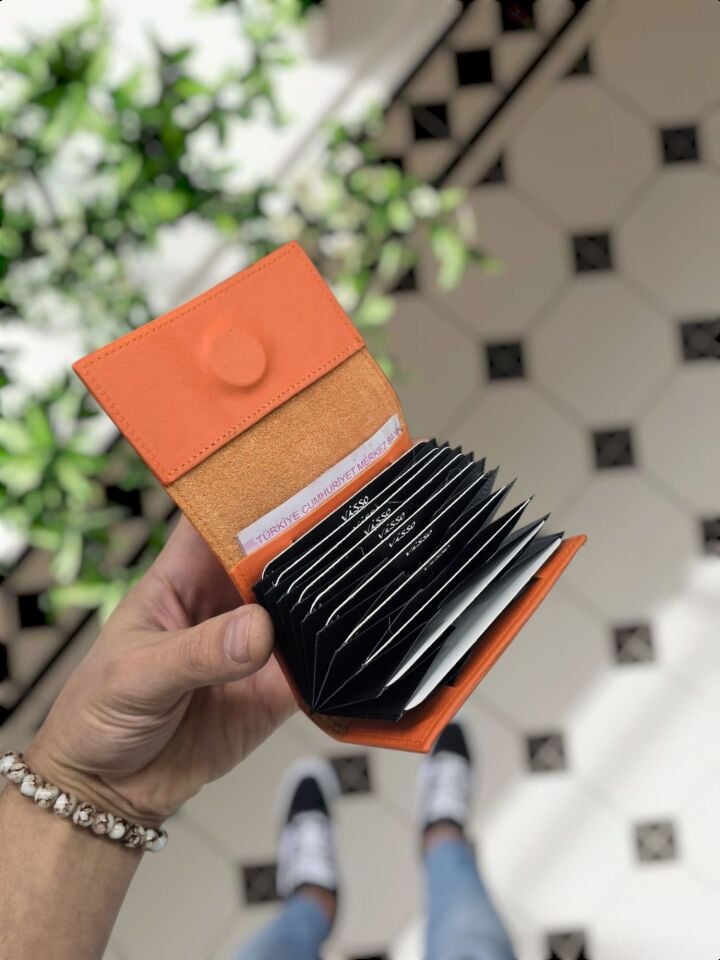 VİSSO 660 HAKİKİ DERİ ÇANTA  İSME ÖZEL GÜÇLÜ MIKNATISLI KİLİT AKORDİYON YELPAZE KARTLIK CÜZDAN ERKEK KADIN MODELİ Turuncu Napa Ve Telefon Kılıfı