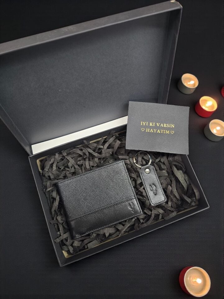 Özel Günler İçin VİSSO 1272 HAKİKİ DERİ ÇANTA İSME ÖZEL SİYAH RENK  HEDİYELİK CÜZDAN + Anahtarlık + Set Kutusu