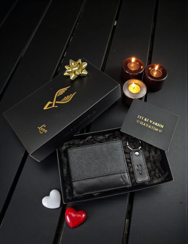 Sevgili VİSSO 1272 HAKİKİ DERİ ÇANTA İSME ÖZEL SİYAH RENK  HEDİYELİK CÜZDAN + Anahtarlık