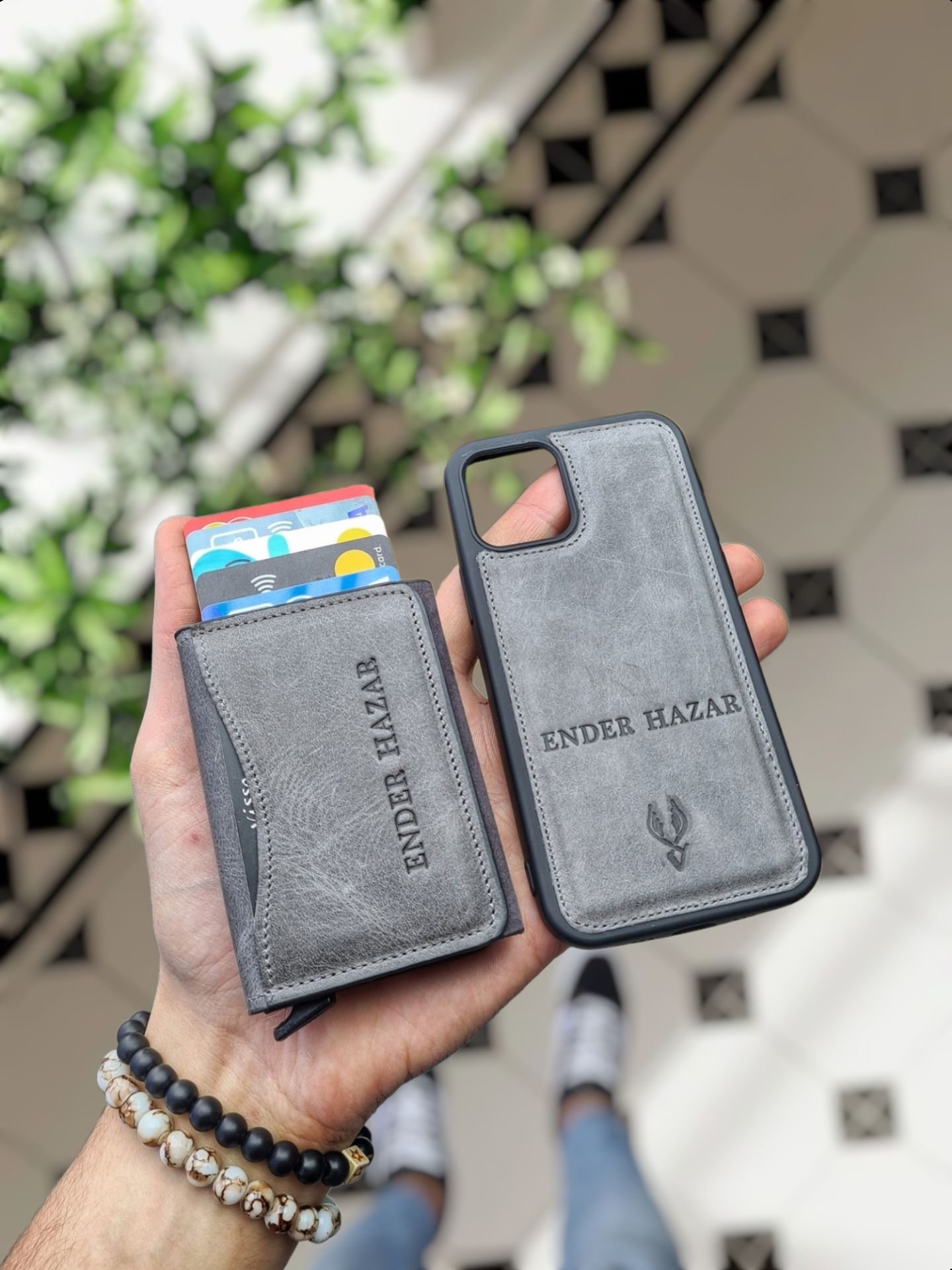 VİSSO 682 HAKİKİ DERİ ÇANTA İSME ÖZEL MEKANİZMALI KARLIK CÜZDAN BAY BAYAN KULLANIM - GRİ CRAYZ + TELEFON KILIF VİSSO GERÇEK DERİ İPHONE SAMSUNG - Apple DERİ TELEFON KILIFI  Kişiye Özel İsim Baskılı Kadın Erkek Unisex Koruyucu Telefon Kılıfı