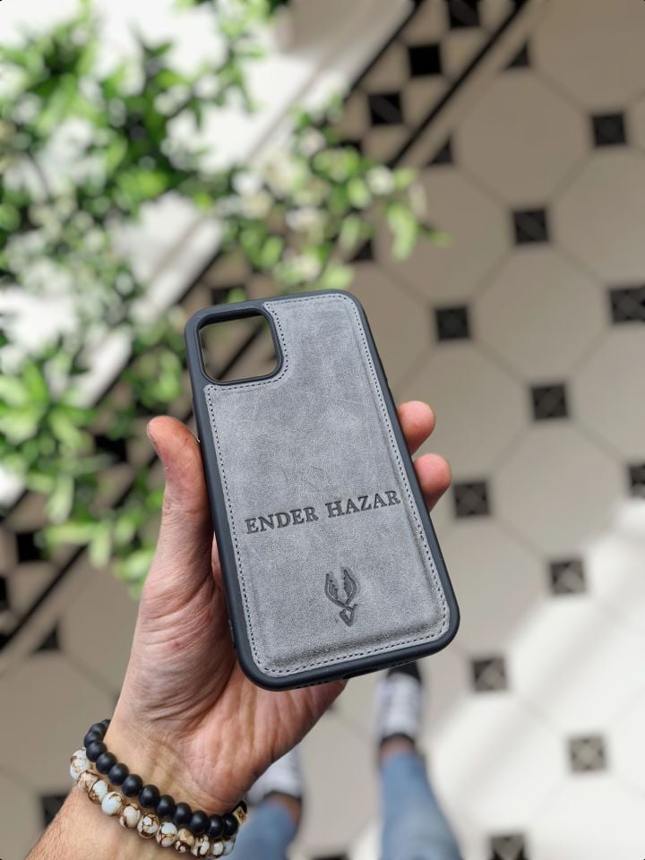 VİSSO 682 HAKİKİ DERİ ÇANTA İSME ÖZEL MEKANİZMALI KARLIK CÜZDAN BAY BAYAN KULLANIM - GRİ CRAYZ + TELEFON KILIF VİSSO GERÇEK DERİ İPHONE SAMSUNG - Apple DERİ TELEFON KILIFI  Kişiye Özel İsim Baskılı Kadın Erkek Unisex Koruyucu Telefon Kılıfı