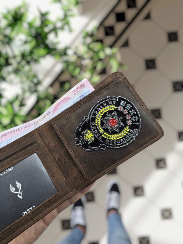 VİSSO 1236 Bekçi Rozetli HAKİKİ DERİ ÇANTA İSME ÖZEL Özel Güvenlik ROZETLİ KAĞIT PARA VE KİMLİK BÖLMELİ ERKEK VE KADIN CÜZDAN Kahve Matrix