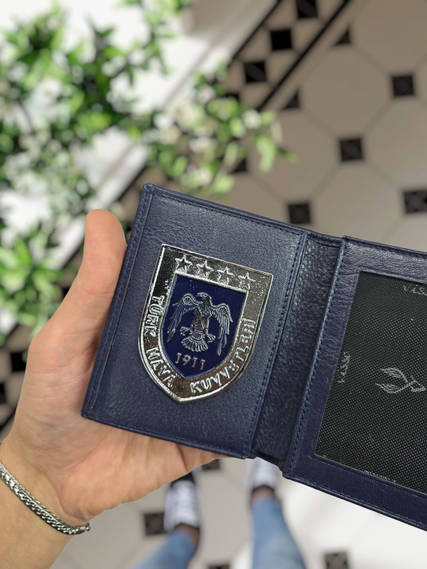 VİSSO 1131 Hava Kuvvetleri Rozetli HAKİKİ ORJİNAL DERİ ÇANTA  3 ADET KİMLİK KART GÖZLÜ FERMUARLI KADIN ERKEK CÜZDAN  Metal Rozetli LACİVERT