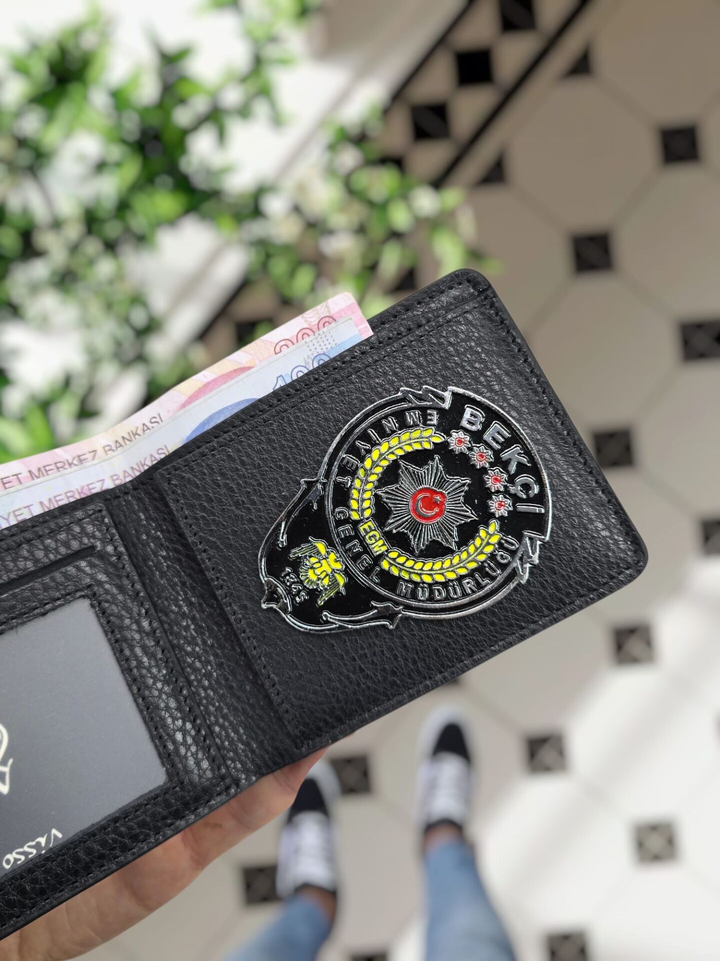 VİSSO 1236 Bekçi HAKİKİ DERİ ÇANTA İSME ÖZEL KAĞIT PARA VE KİMLİK BÖLMELİ ERKEK VE KADIN CÜZDAN Siyah Gutty