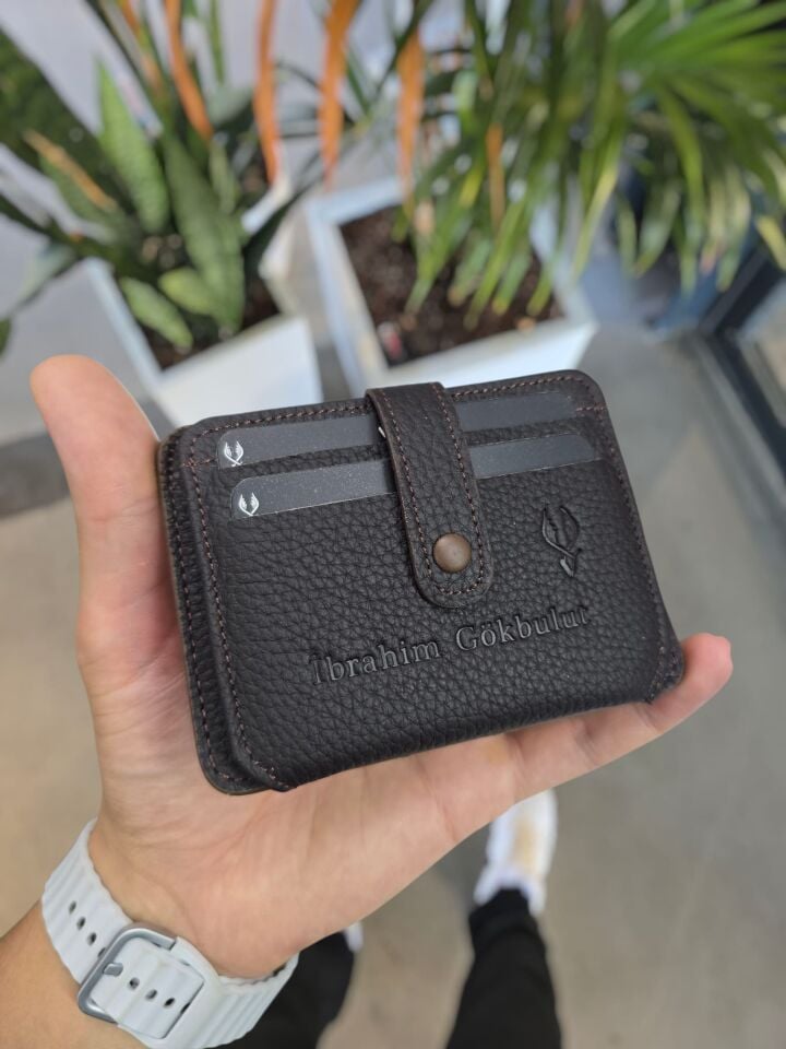 VİSSO 8600  KAHVE GUTTY Hakiki Deri Çıtçıtlı Akordeon Kartlık Akordeon Kimlik Bölmeli Kişiye İsme Özel Bay Bayan Çanta KAHVERENGİ  TANITIM FİYATI