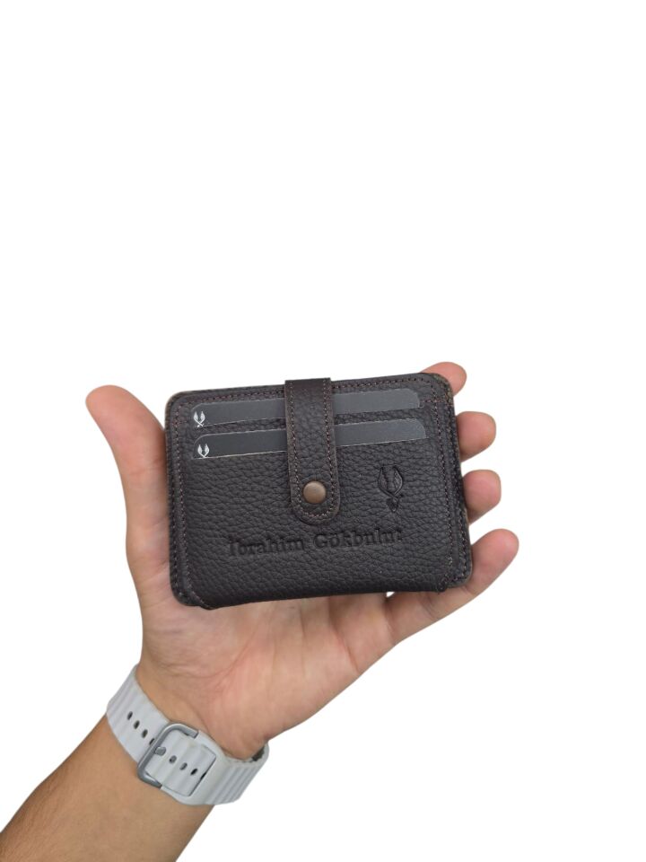 VİSSO 8600  KAHVE GUTTY Hakiki Deri Çıtçıtlı Akordeon Kartlık Akordeon Kimlik Bölmeli Kişiye İsme Özel Bay Bayan Çanta KAHVERENGİ  TANITIM FİYATI