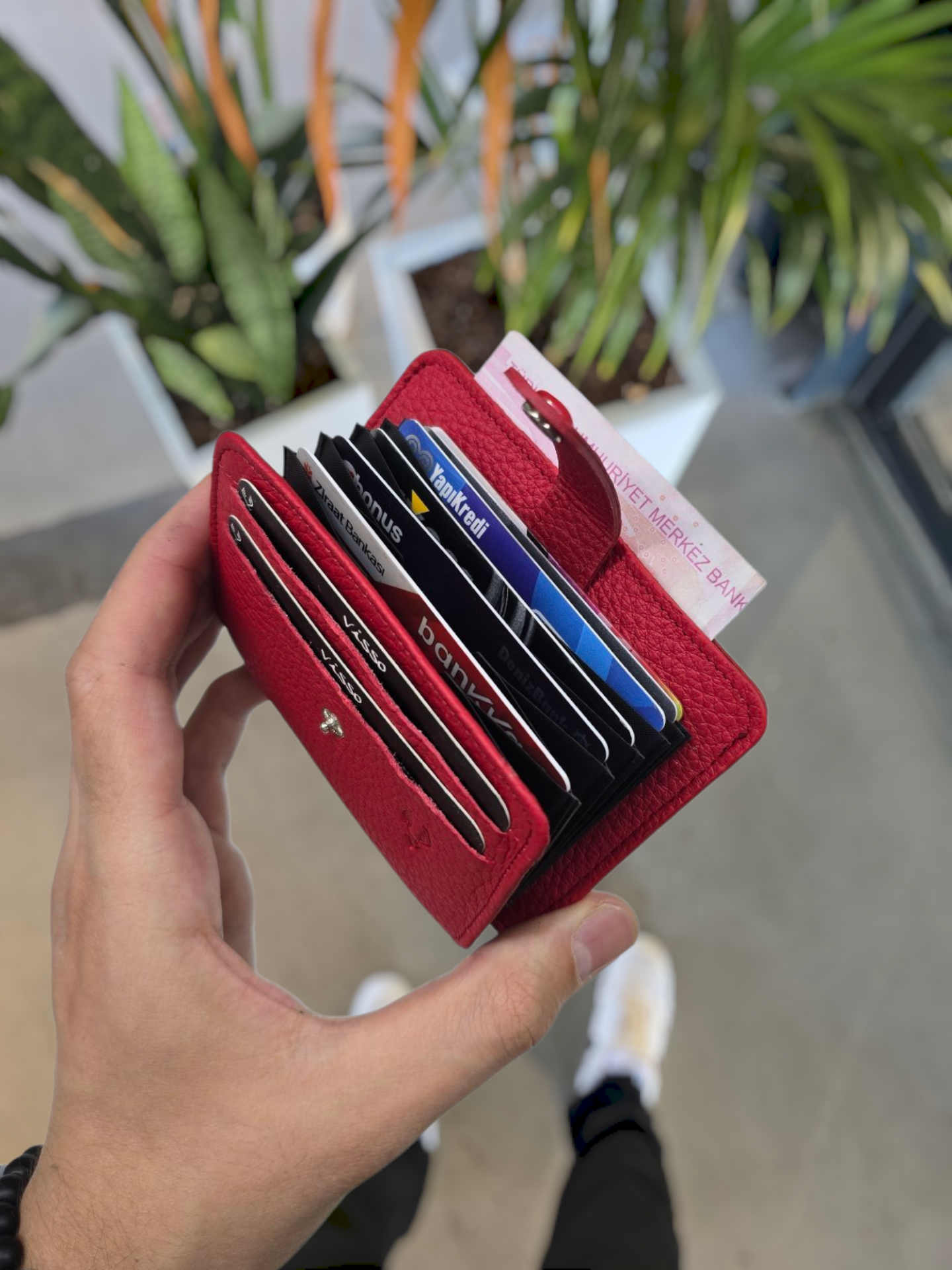 VİSSO 8600 KIRMIZI GUTTY Hakiki Deri Çıtçıtlı Akordeon Kartlık Akordeon Kimlik Bölmeli Kişiye İsme Özel Bay Bayan Çanta KIRMIZI TANITIM FİYATI