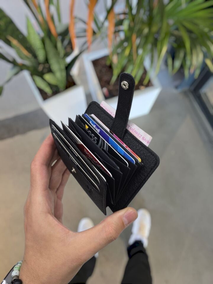 VİSSO 8600 SİYAH GUTTY Hakiki Deri Çıtçıtlı Akordeon Kartlık Akordeon Kimlik Bölmeli Kişiye İsme Özel Bay Bayan Çanta  SİYAH GUTTY TANITIM FİYATI