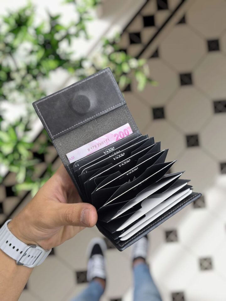 VİSSO 660 GRİ CRAYZ HAKİKİ DERİ ÇANTA İSME ÖZEL GÜÇLÜ MIKNATISLI KİLİT AKORDİYON YELPAZE KARTLIK CÜZDAN ERKEK KADIN MODELİ