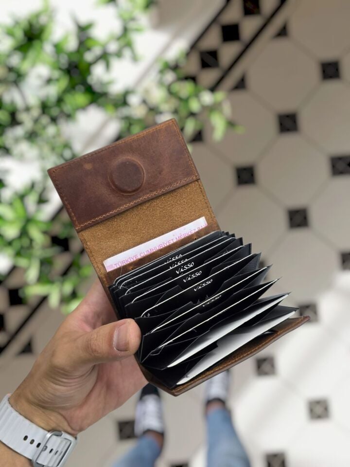 VİSSO 660 FINDIK MATRİX HAKİKİ DERİ ÇANTA  İSME ÖZEL GÜÇLÜ MIKNATISLI KİLİT AKORDİYON YELPAZE KARTLIK CÜZDAN ERKEK KADIN MODELİ