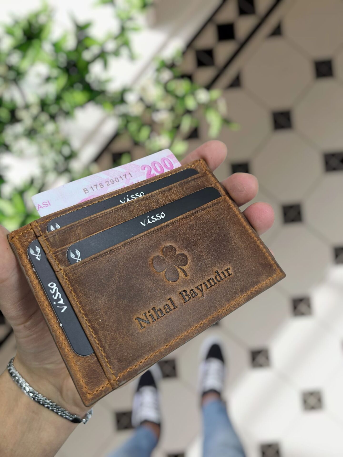 VİSSO 606 HAKİKİ DERİ ÇANTA FINDIK MATRİX İSME ÖZEL PARA BÖLMELİ ERKEK VE KADIN DERİ MİNİ KREDİ KARTLIK Yonca Logolu