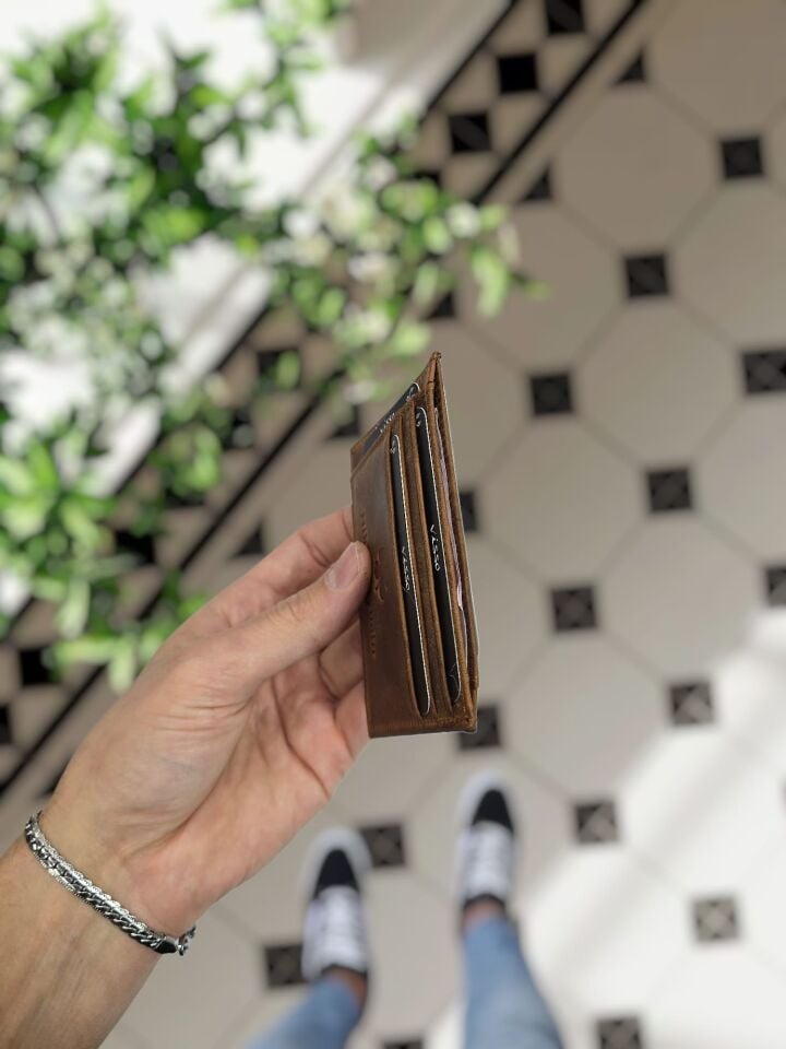 VİSSO 606 HAKİKİ DERİ ÇANTA FINDIK MATRİX İSME ÖZEL PARA BÖLMELİ ERKEK VE KADIN DERİ MİNİ KREDİ KARTLIK Yonca Logolu