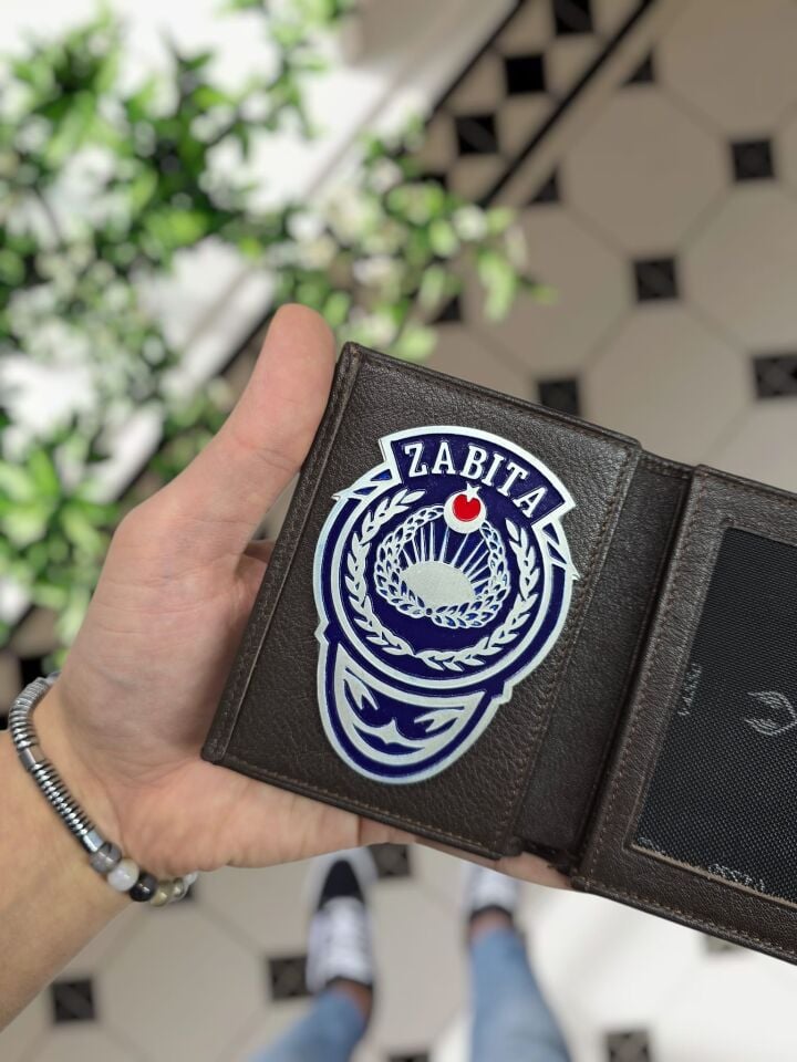 VİSSO 1131 ZABITA Rozetli HAKİKİ ORJİNAL DERİ ÇANTA  3 ADET KİMLİK KART GÖZLÜ FERMUARLI KADIN ERKEK CÜZDAN METAL ROZETLİ Kahverengi