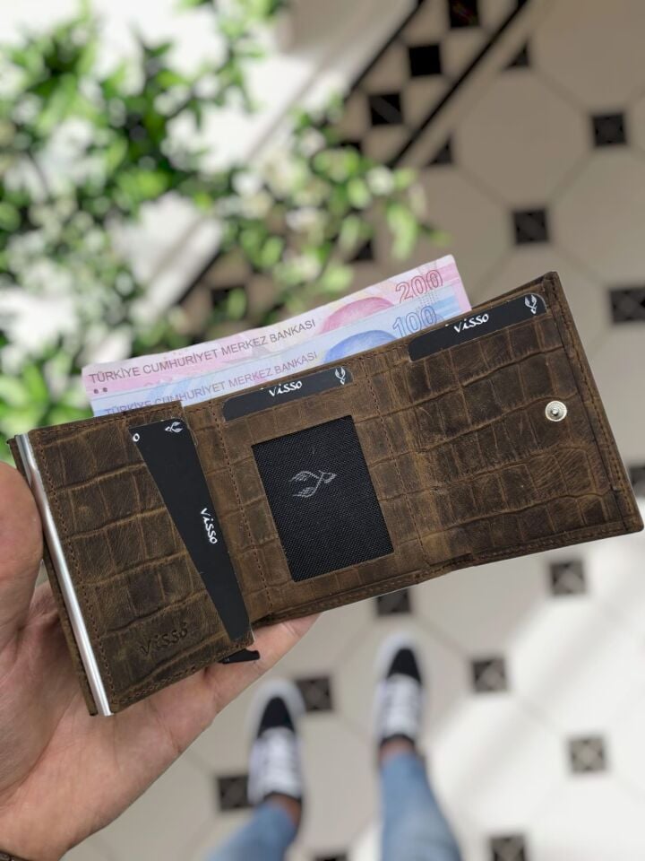 VİSSO 684 Hakiki Deri Kağıt Para Bölmeli Mekanizmalı Kartlık Cüzdan Kişiye Özel Çanta Eskitme Kahve Croco
