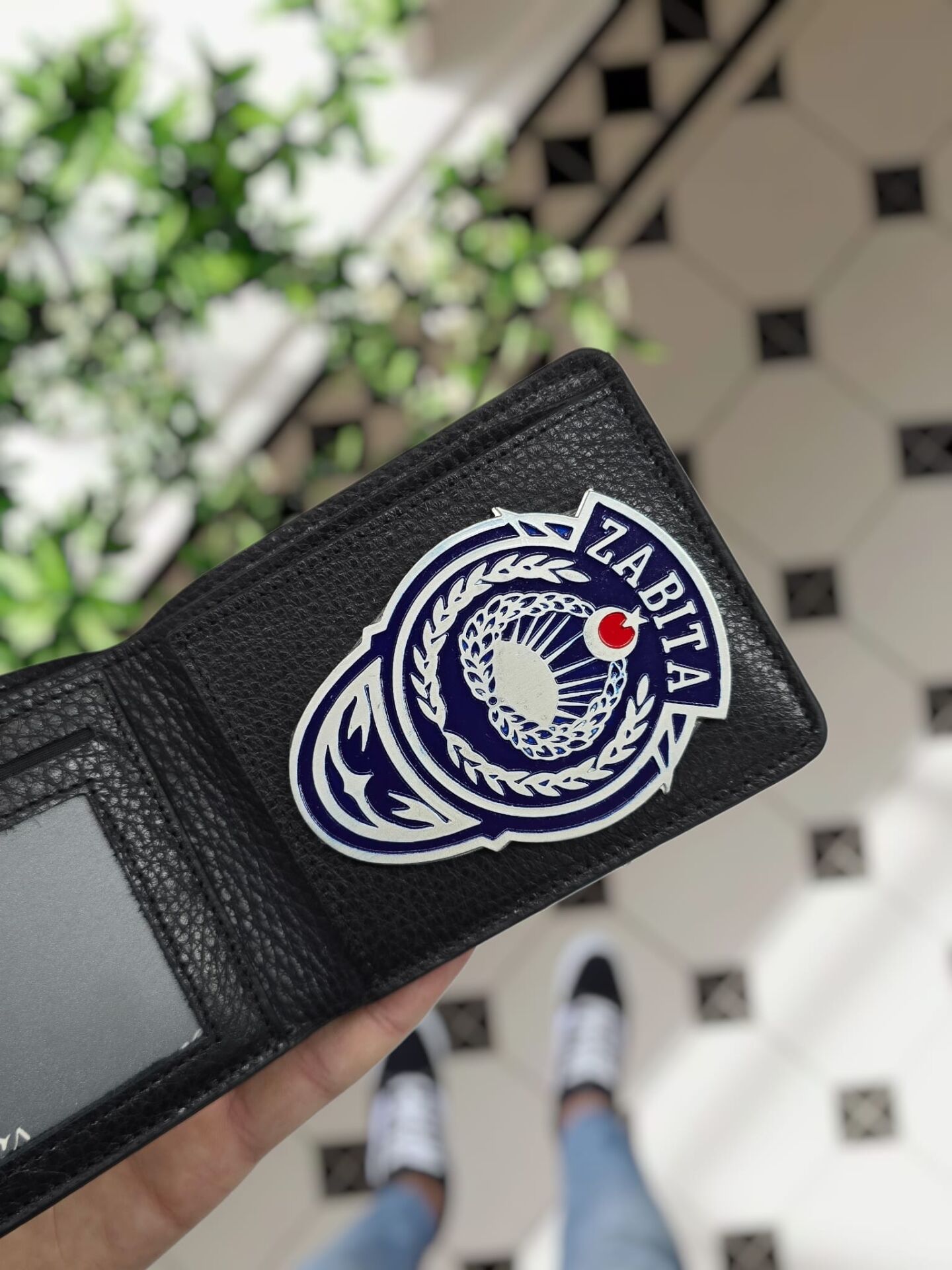 VİSSO 1236 ZABITA Rozetli HAKİKİ DERİ ÇANTA İSME ÖZEL KAĞIT PARA VE KİMLİK BÖLMELİ ERKEK VE KADIN CÜZDAN Siyah Renk Deri