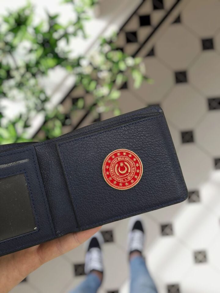 VİSSO 1236 Milli Savunma Rozetli HAKİKİ DERİ ÇANTA İSME ÖZEL KAĞIT PARA VE KİMLİK BÖLMELİ ERKEK VE KADIN CÜZDAN Lacivert Renk Deri Gutty