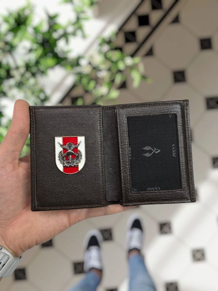 VİSSO 1131 TSK Rozetli HAKİKİ ORJİNAL DERİ ÇANTA  3 ADET KİMLİK KART GÖZLÜ FERMUARLI KADIN ERKEK CÜZDAN METAL  Türk Silahlı Kuvvetleri ROZETLİ Kahverengi