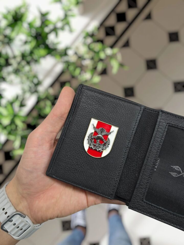 VİSSO 1131 TSK Rozetli HAKİKİ ORJİNAL DERİ ÇANTA SİYAH RENK 3 ADET KİMLİK KART GÖZLÜ Türk Silahlı Kuvvetleri ROZETLİ KADIN ERKEK CÜZDAN Siyah Renk Deri