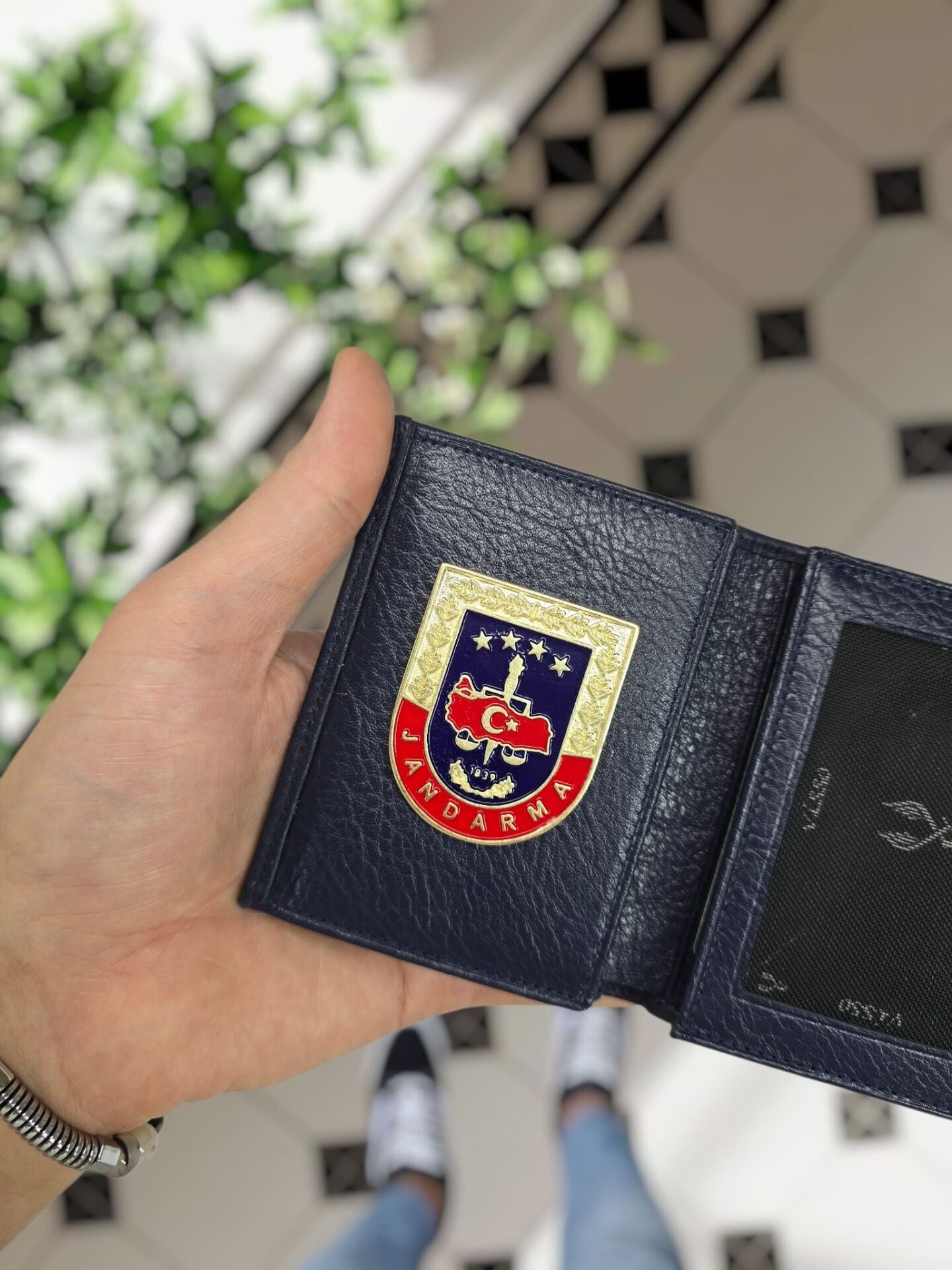 VİSSO 1131 Jandarma Rozetli HAKİKİ ORJİNAL DERİ ÇANTA  3 ADET KİMLİK KART GÖZLÜ FERMUARLI KADIN ERKEK CÜZDAN JANDARMA Metal Rozetli LACİVERT
