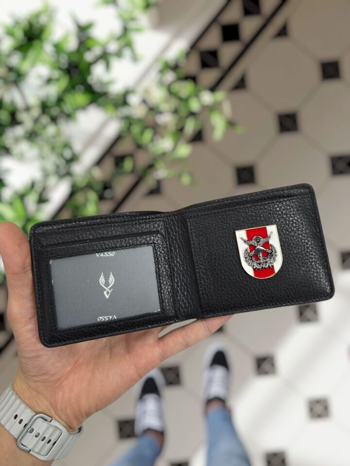VİSSO 1236 TSK Rozetli HAKİKİ DERİ ÇANTA İSME ÖZEL KAĞIT PARA VE KİMLİK BÖLMELİ ERKEK VE KADIN Türk Silahlı Kuvvetleri Metal Rozetli Deri Cüzdan  Siyah Renk Deri