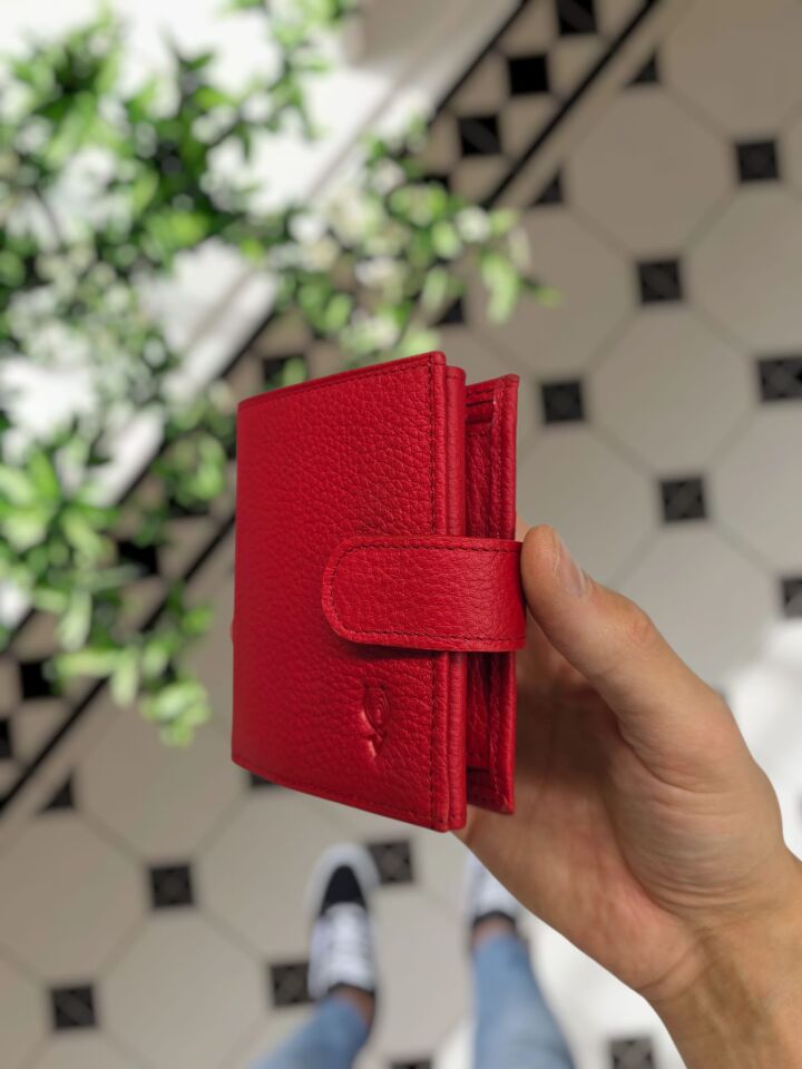 VİSSO 112 Kırmızı Renk Dıştan Çıtçıtlı Bozuk Para Cepli Unisex İsme Kişiye Özel Hakiki Deri Cüzdan Günlük Ve Özel Gün Hediye