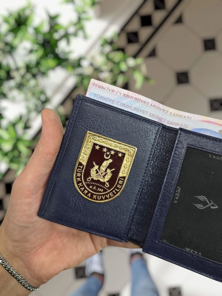 VİSSO 1131 Kara Kuvvetleri Rozetli HAKİKİ ORJİNAL DERİ ÇANTA  3 ADET KİMLİK KART GÖZLÜ FERMUARLI KADIN ERKEK CÜZDAN Kara Kuvvetleri Metal Rozetli LACİVERT