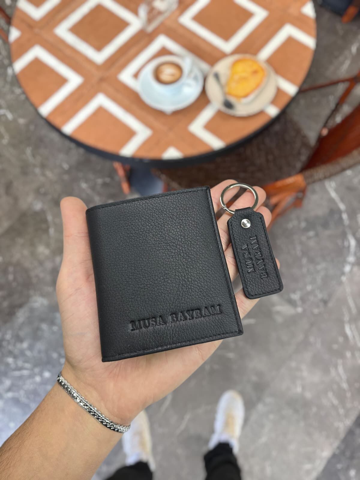 VİSSO 114 SET CÜZDAN VE ANAHTARLIK  , – İSME ÖZEL HAKİKİ DERİ siyah gutty ERKEK KADIN CÜZDAN VE DERİ ANAHTARLIK – KALİTELİ VE ŞIK