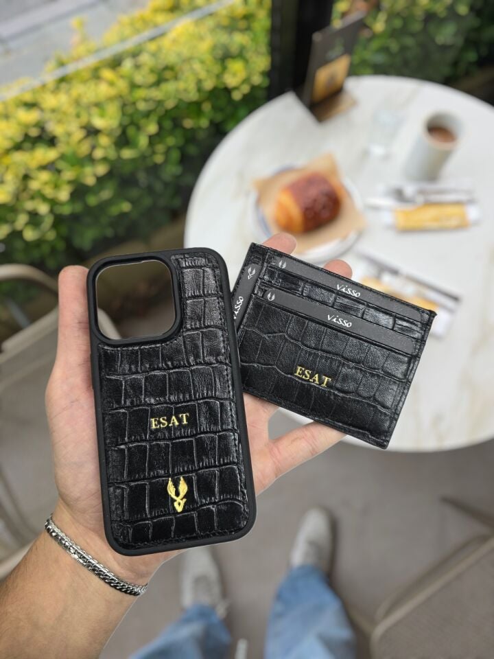 VİSSO 606 Hakiki Deri Çanta Kartlık + Telefon Kılıfı Kadın Erkek Deri Çanta Set  6 0 6 SİYAH CROCO + KILIF VİSSO GERÇEK DERİ İPHONE SAMSUNG - Apple DERİ TELEFON KILIFI  Kişiye Özel İsim Baskılı Kadın Erkek Unisex Koruyucu Telefon Kılıfı