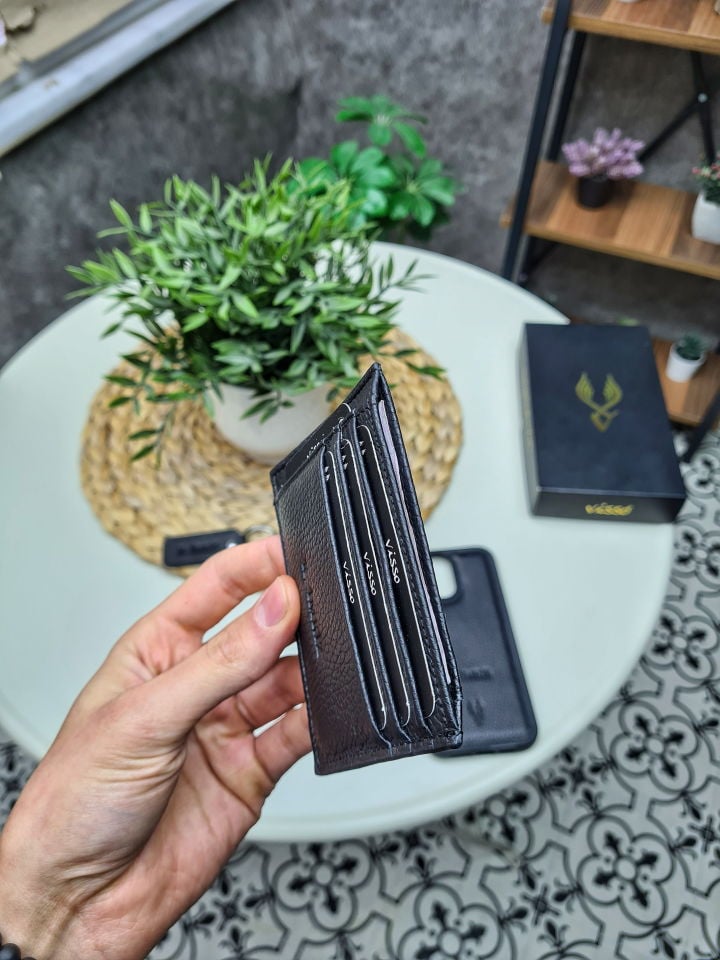 VİSSO 606 Hakiki Deri Çanta Kartlık + Telefon Kılıfı Kadın Erkek Deri Çanta Set  6 0 6 SİYAH gutty + KILIF VİSSO GERÇEK DERİ İPHONE SAMSUNG - Apple DERİ TELEFON KILIFI  Kişiye Özel İsim Baskılı Kadın Erkek Unisex Koruyucu Telefon Kılıfı
