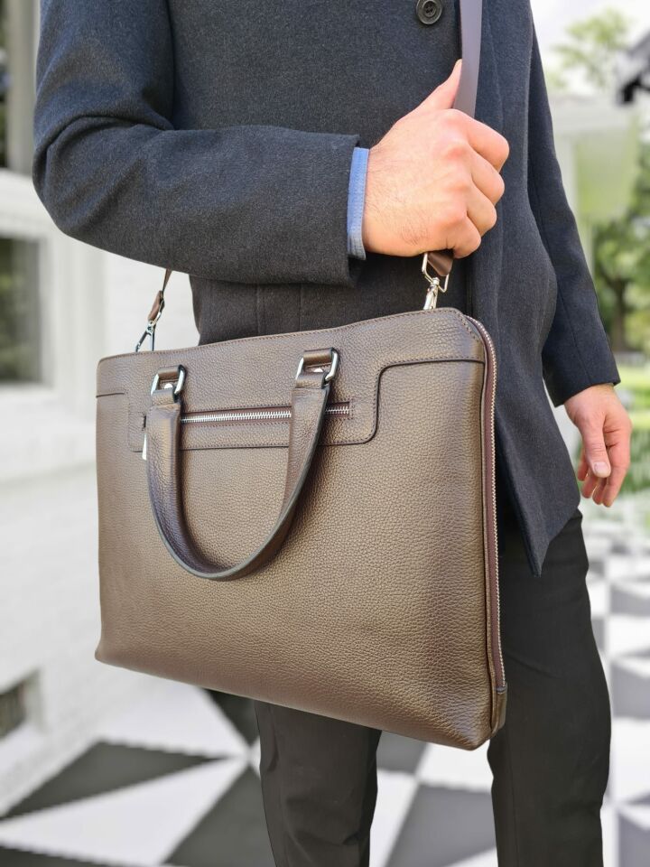 VİSSO 1072 Hakiki Deri Askılı Omuzda Ve Elde Taşınabilen Evrak & Notebook Laptop Çantası Kahverengi Deri