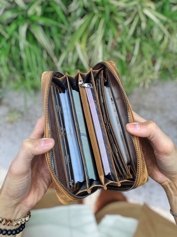 VİSSO 454 Hakiki Deri Fermuarlı El Çantası Fındık Matrix