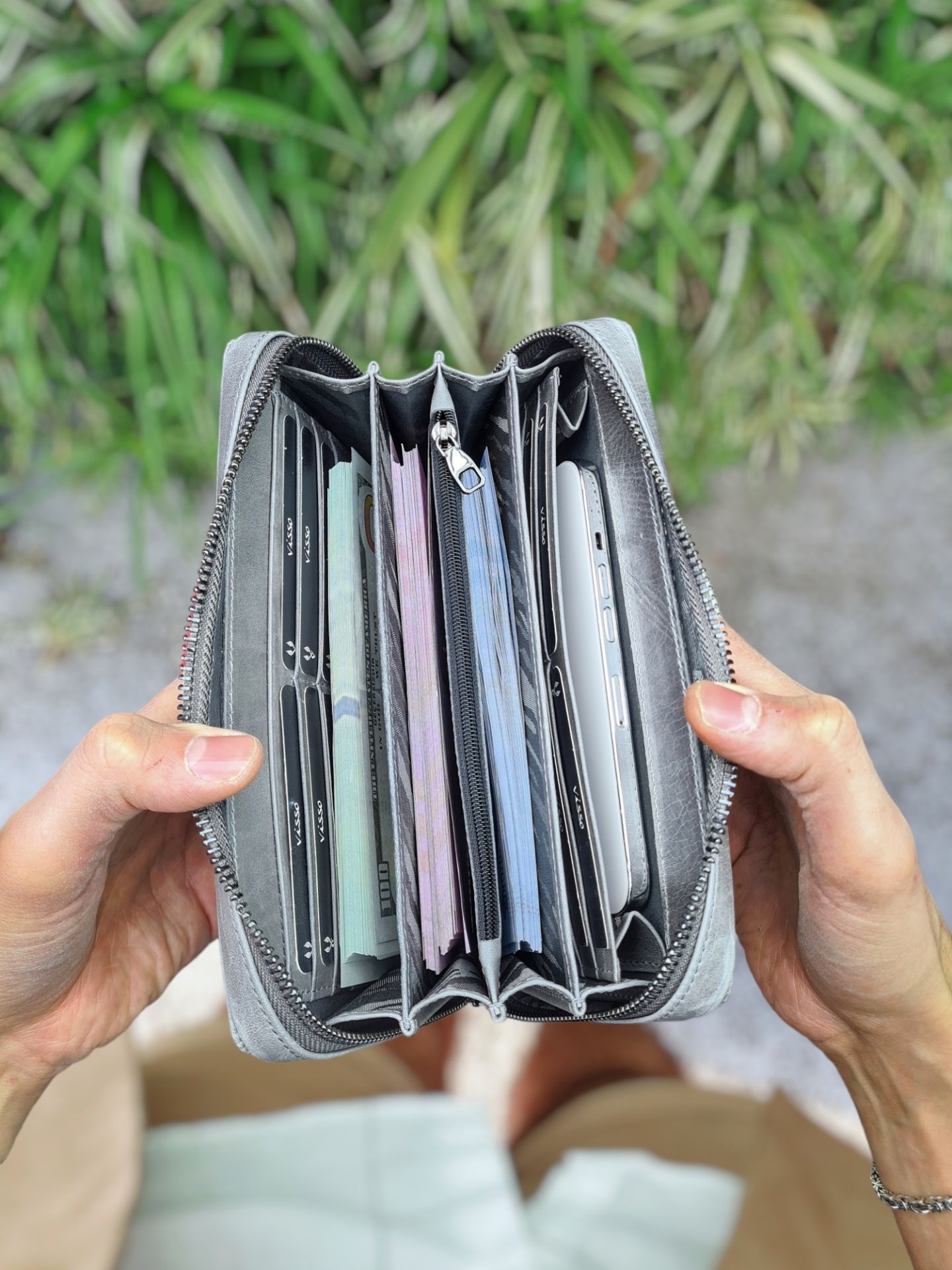 VİSSO 454 Hakiki Deri Fermuarlı El Çantası Visso 454 Visso 454 Gri Natural Crayz