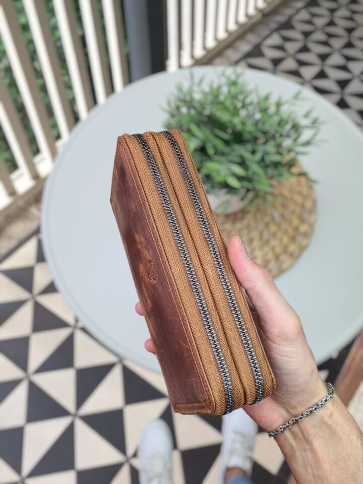 VİSSO 455 Hakiki Deri Fermuarlı El Çantası Pasaport Çantası Fındık Matrix + Telefon Kılıfı VİSSO GERÇEK DERİ İPHONE SAMSUNG - Apple DERİ TELEFON KILIFI  Kişiye Özel İsim Baskılı Kadın Erkek Unisex Koruyucu Telefon Kılıfı
