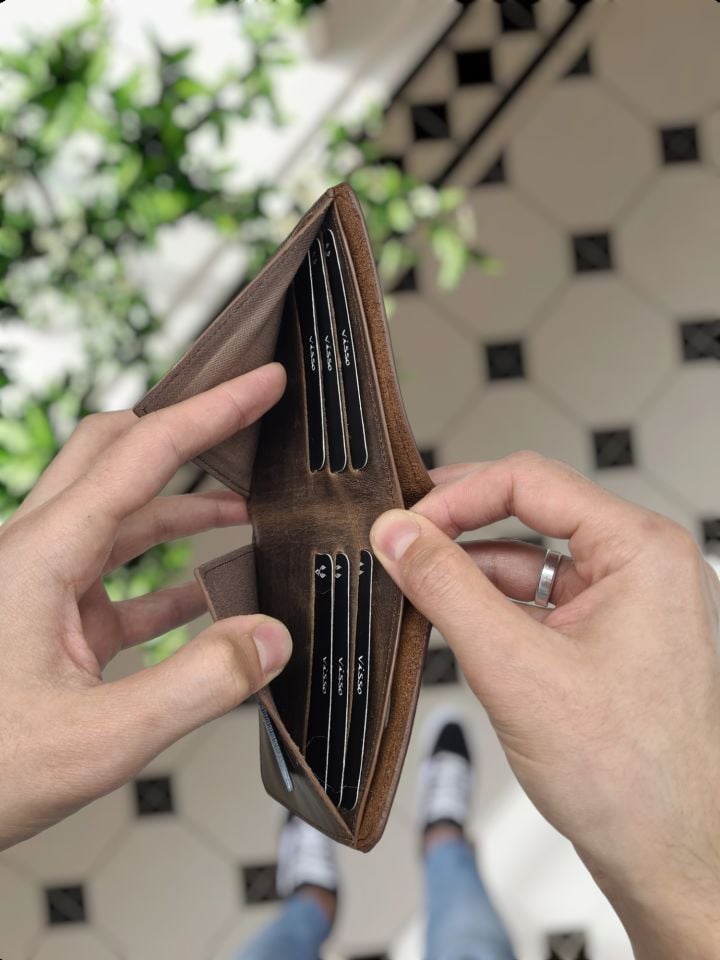 VİSSO 1236 HAKİKİ DERİ ÇANTA İSME ÖZEL KAHVE MATRİX POLİS ROZETLİ KAĞIT PARA VE KİMLİK BÖLMELİ ERKEK VE KADIN CÜZDAN