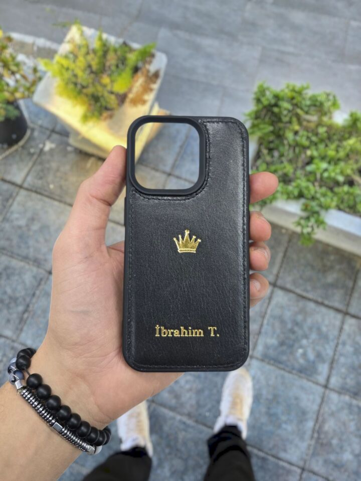 İphone 15 MODEL CAPTAİN BLACK TAÇ LOGOLU Deri Kılıf VİSSO Hakiki Deri İsme Özel Kişiselleştirme Kadın Erkek Kullanım Unisex Telefon Kılıf