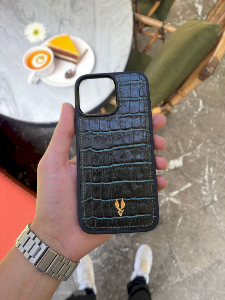 İphone 15 PLUS model YEŞİL CROCO Deri Kılıf VİSSO Hakiki Deri İsme Özel Kişiselleştirme Kadın Erkek Kullanım Unisex Telefon Kılıf