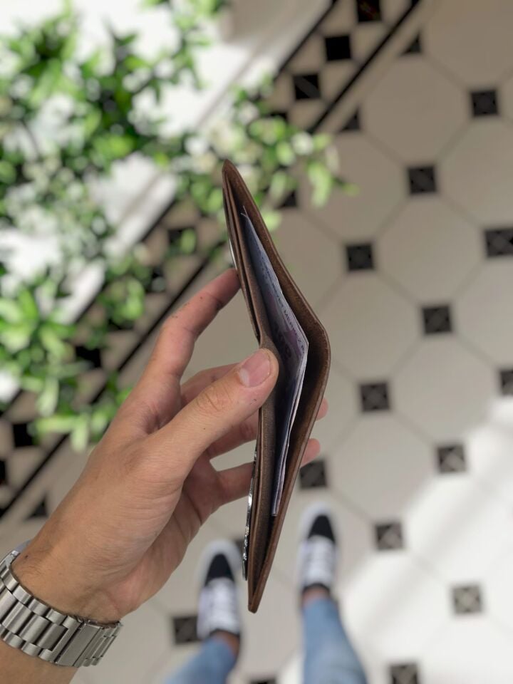 VİSSO 1236 Astsubay Rozetli HAKİKİ DERİ ÇANTA İSME ÖZEL KAHVE MATRİX ASTSUBAY ROZETLİ KAĞIT PARA VE KİMLİK BÖLMELİ ERKEK VE KADIN CÜZDAN